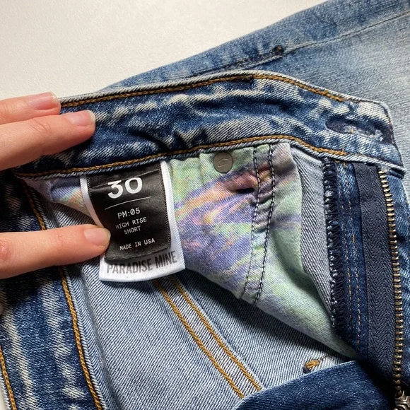 Paradise Mine High Rise Short - Picture 3 of 6